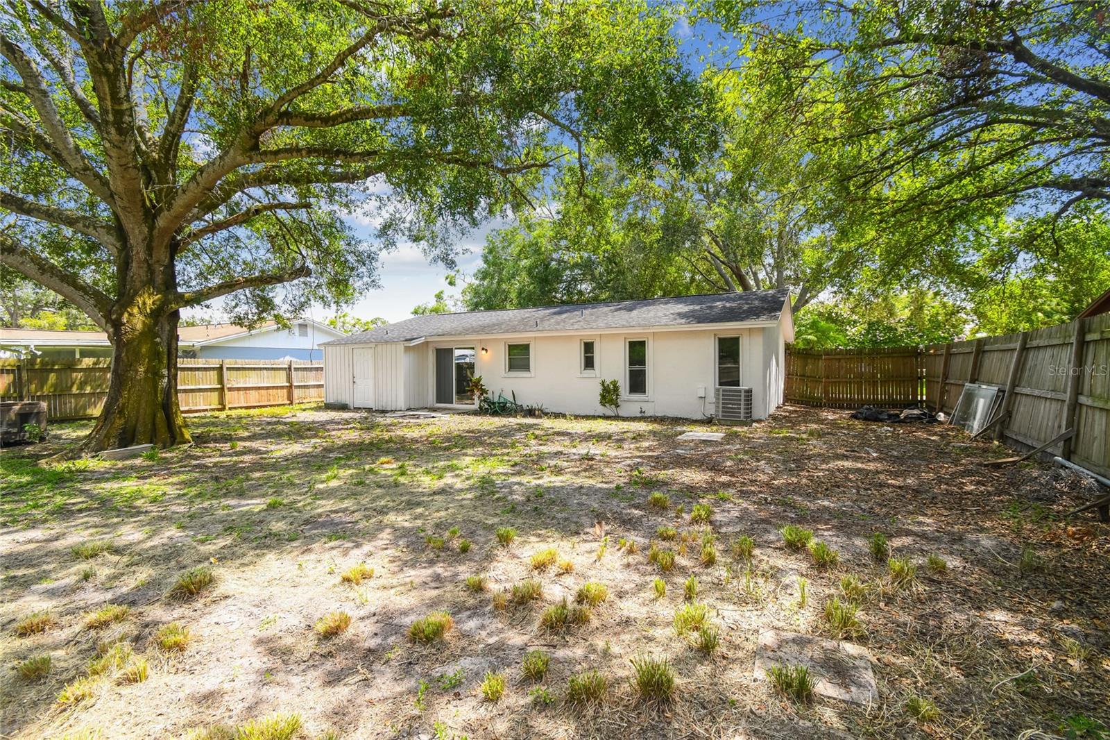 3679 SUGARCREEK DR