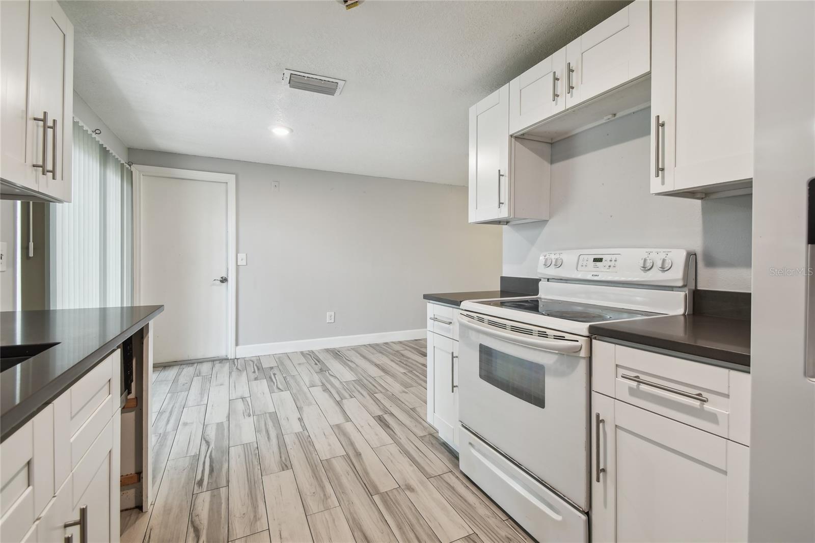 3679 SUGARCREEK DR