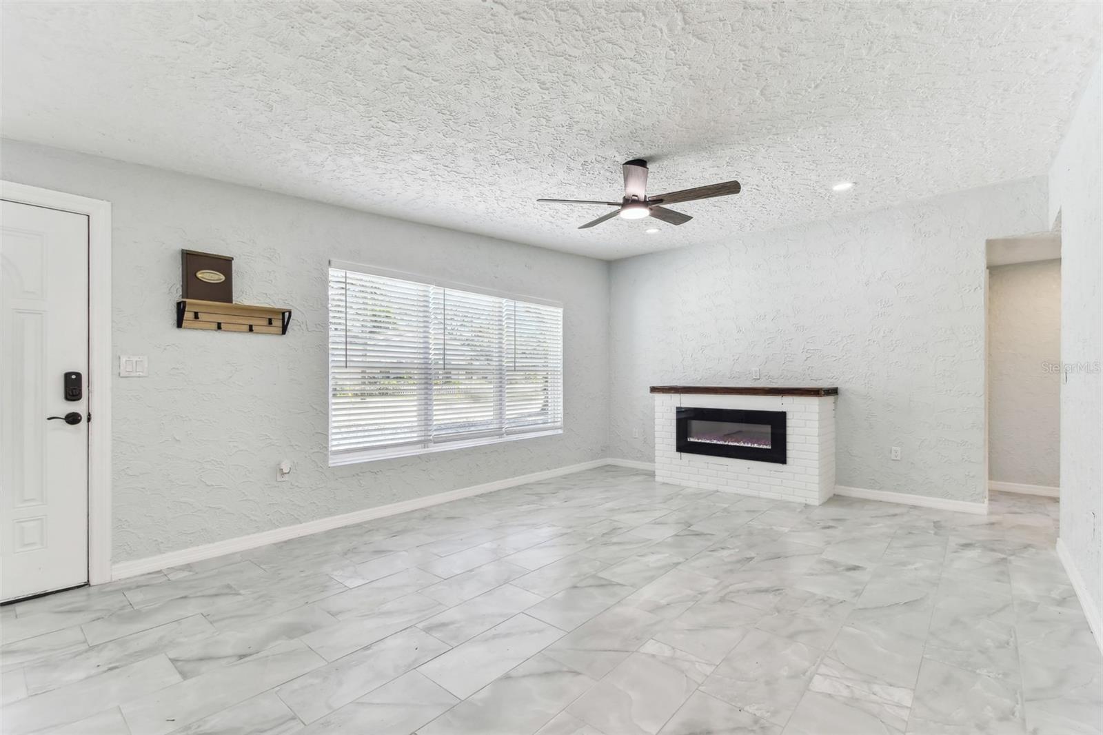 4814 N HIGHLAND AVE