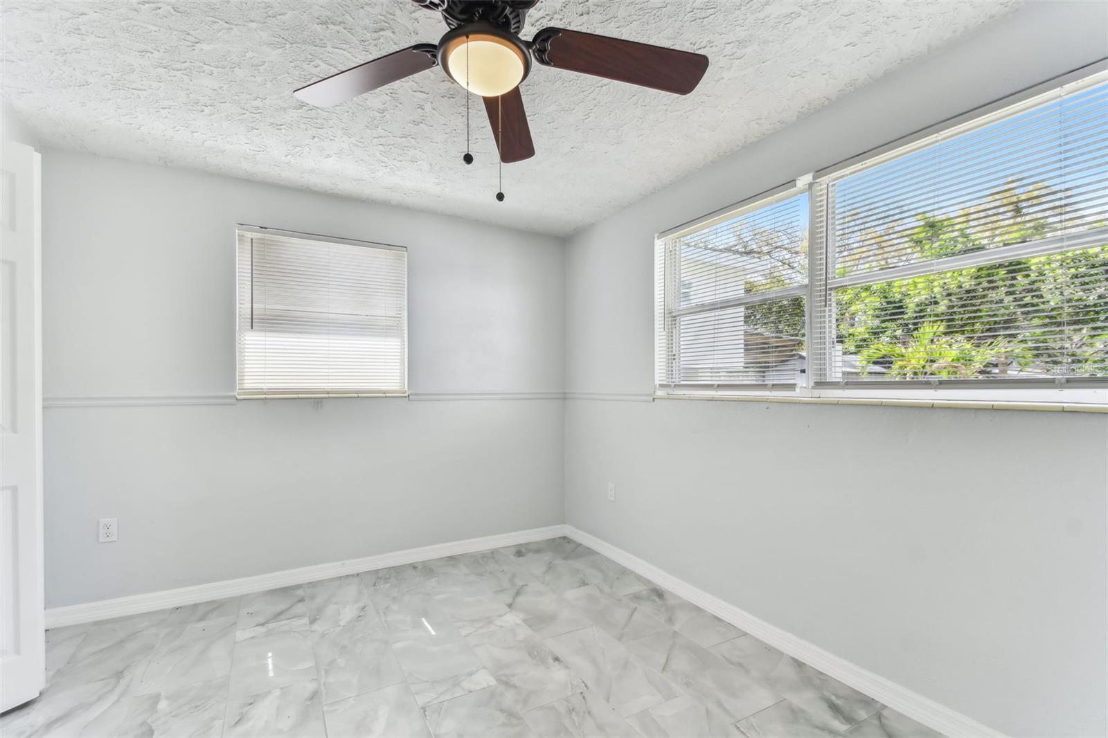 4814 N HIGHLAND AVE