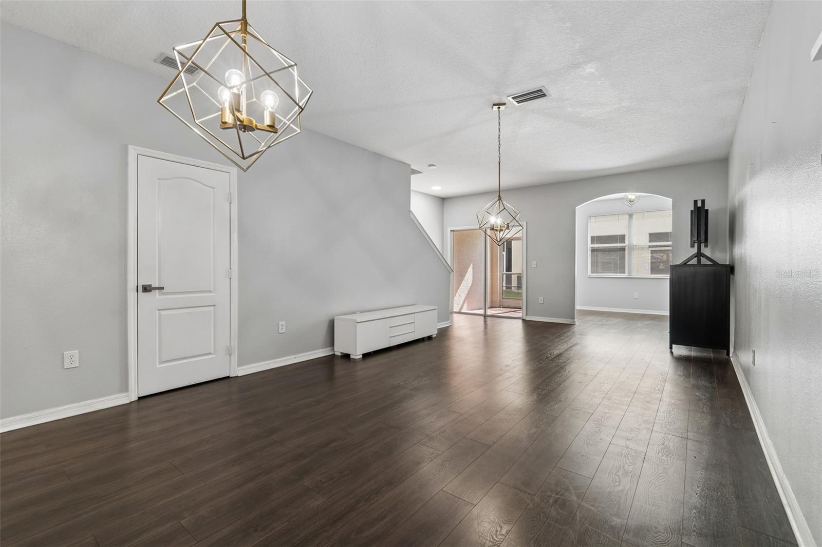 3566 HIGH HAMPTON CIR