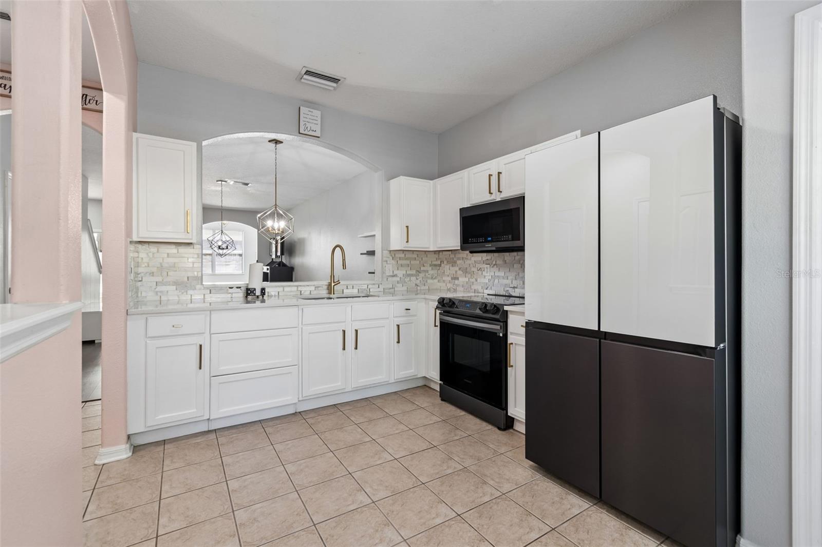 3566 HIGH HAMPTON CIR