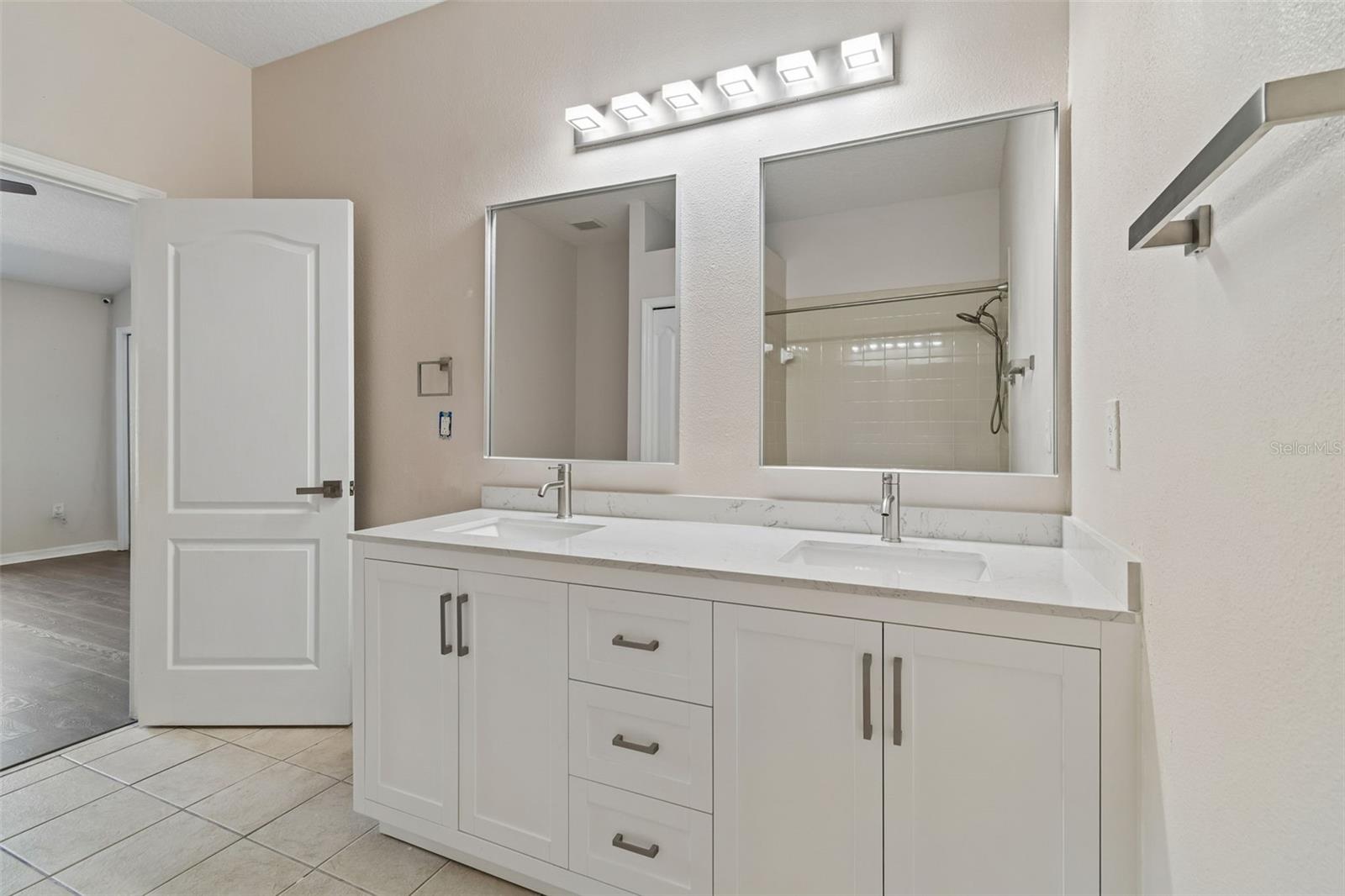 3566 HIGH HAMPTON CIR
