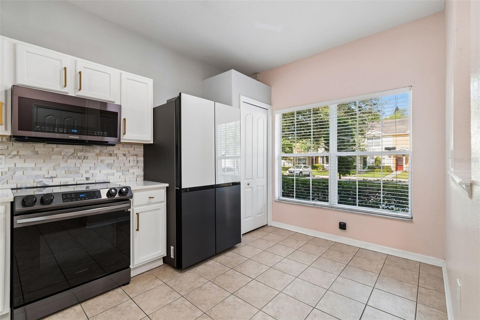 3566 HIGH HAMPTON CIR