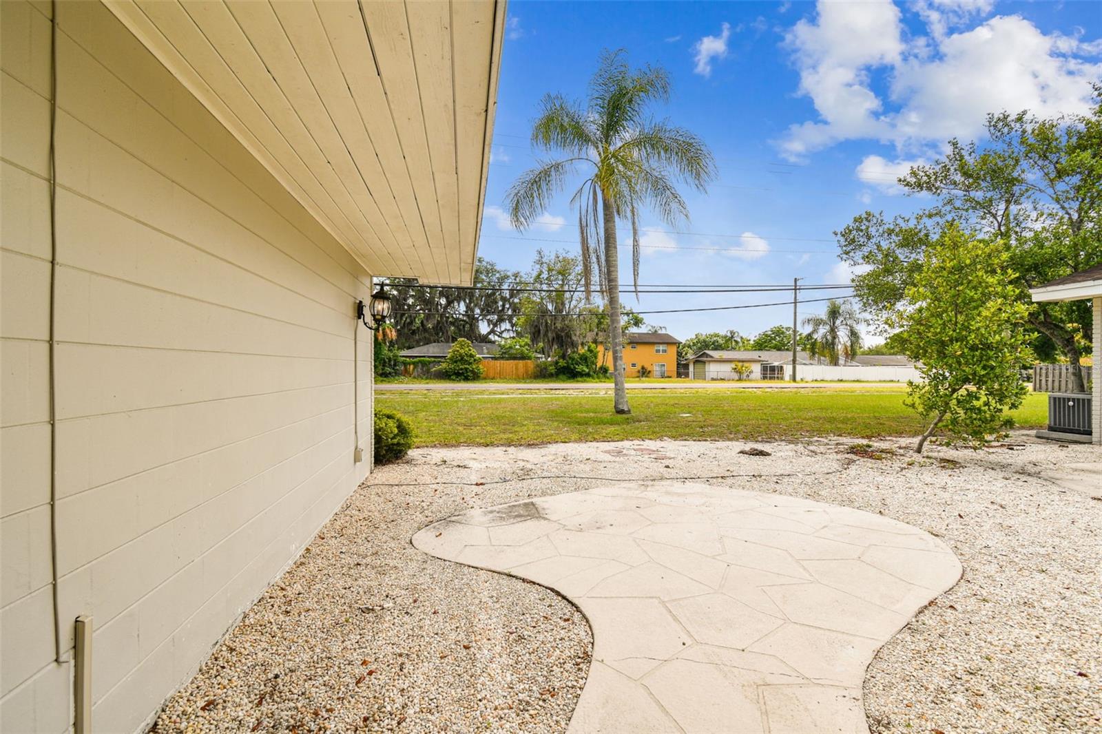 1302 BRANDONWOOD DR