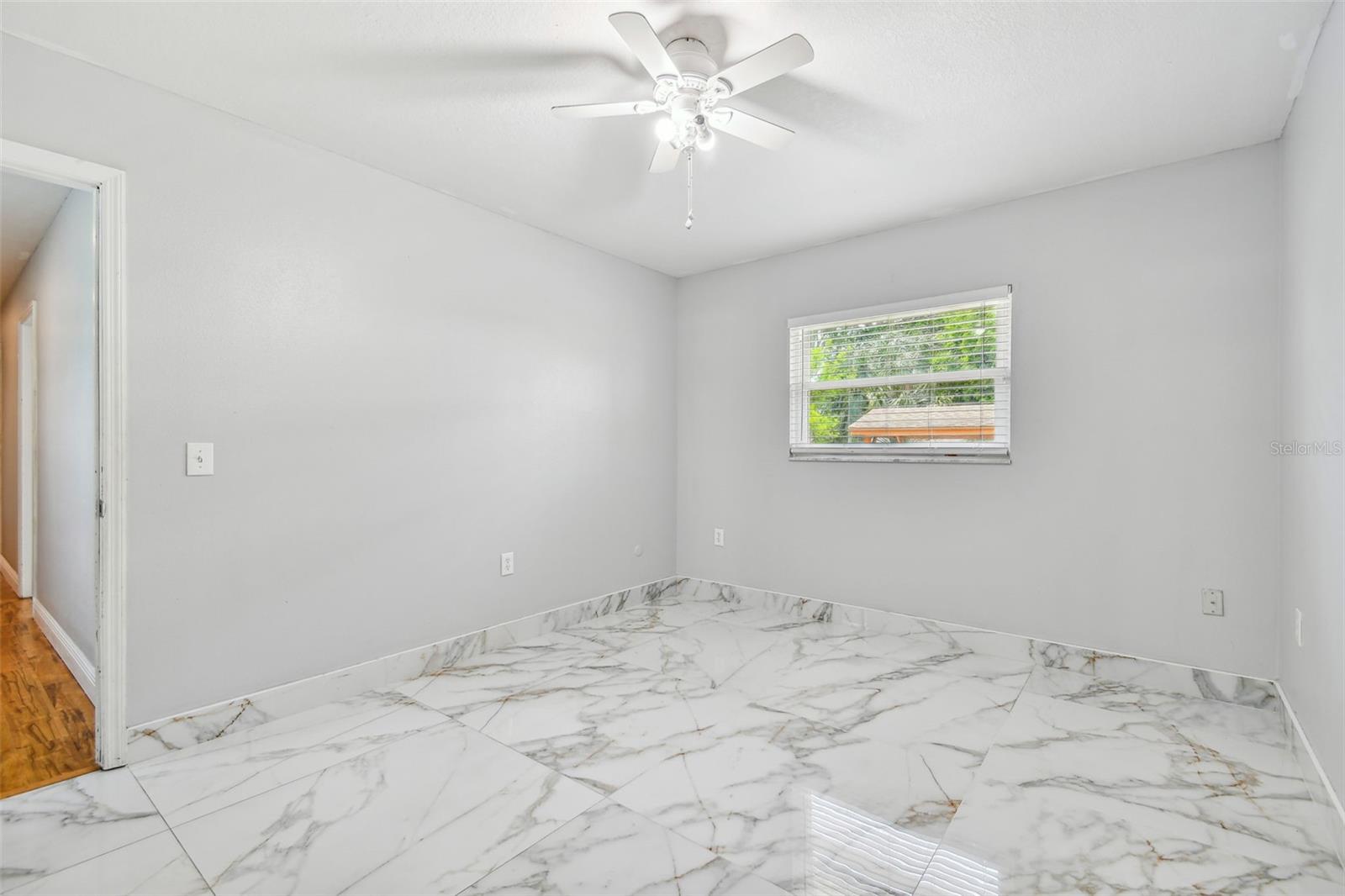 1302 BRANDONWOOD DR