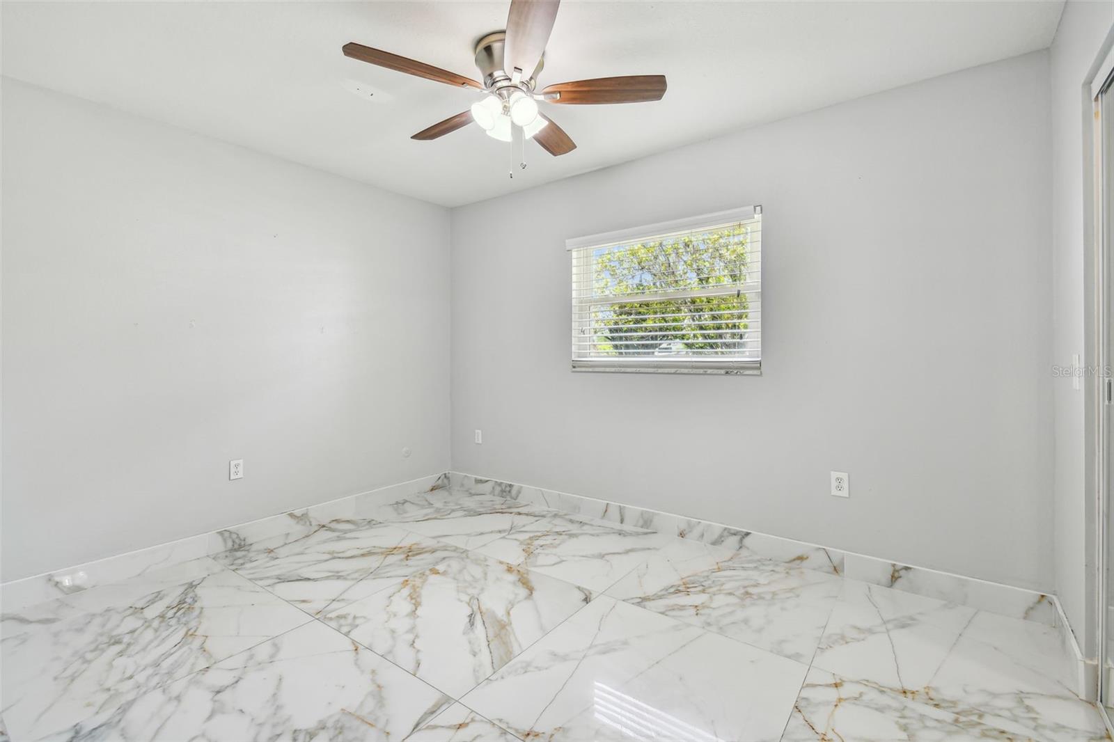 1302 BRANDONWOOD DR