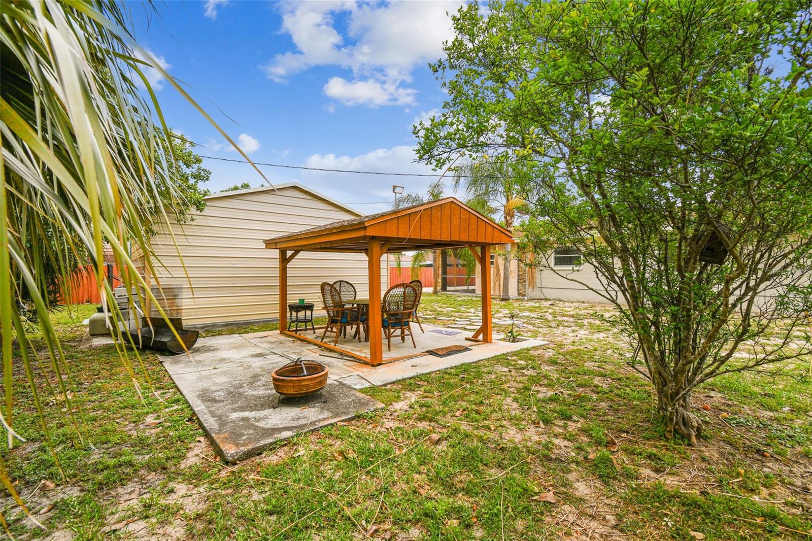 1302 BRANDONWOOD DR
