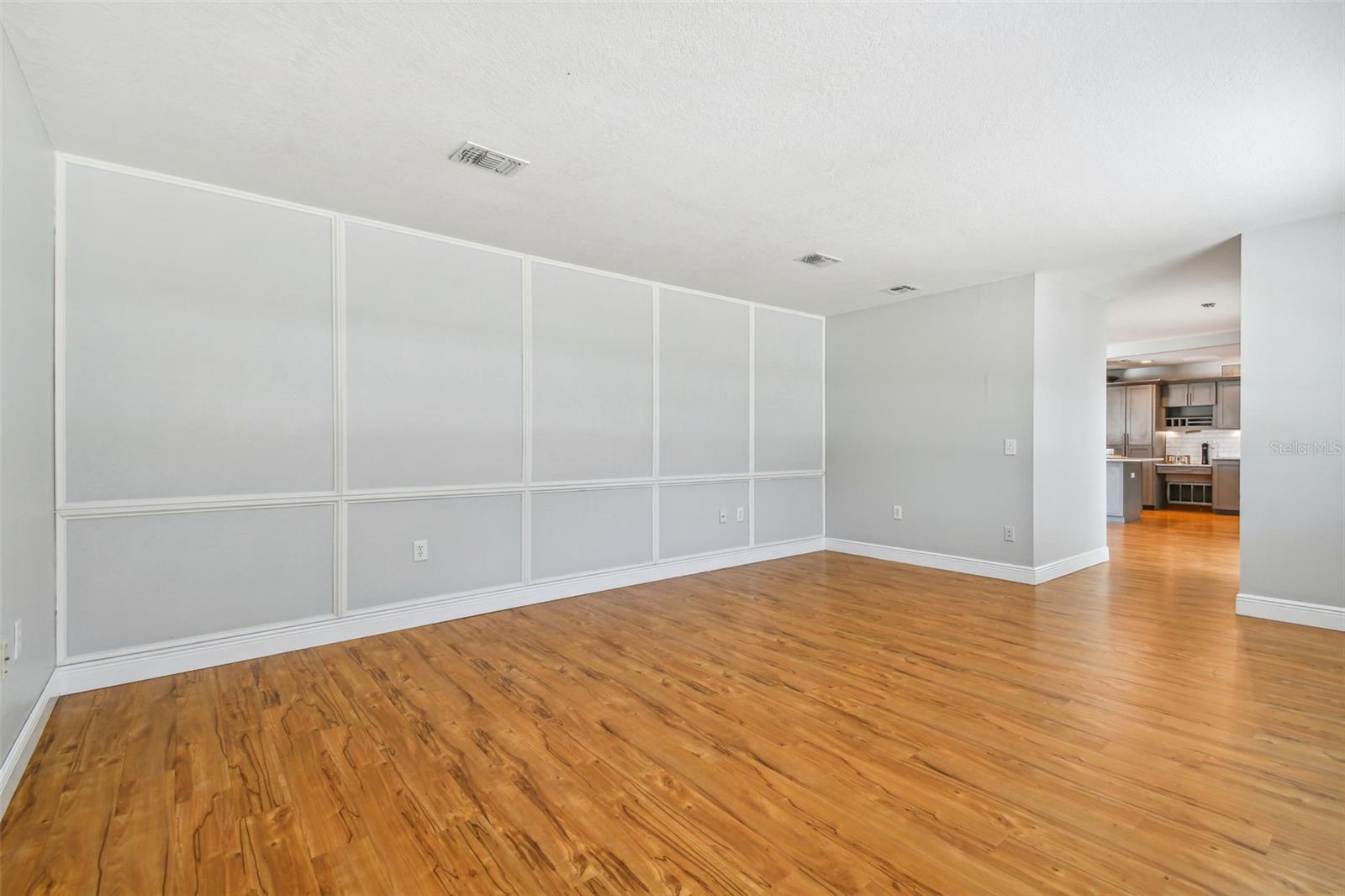 1302 BRANDONWOOD DR
