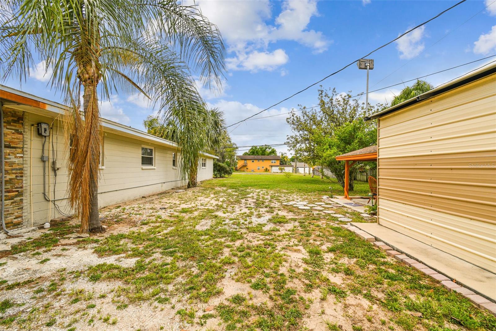 1302 BRANDONWOOD DR