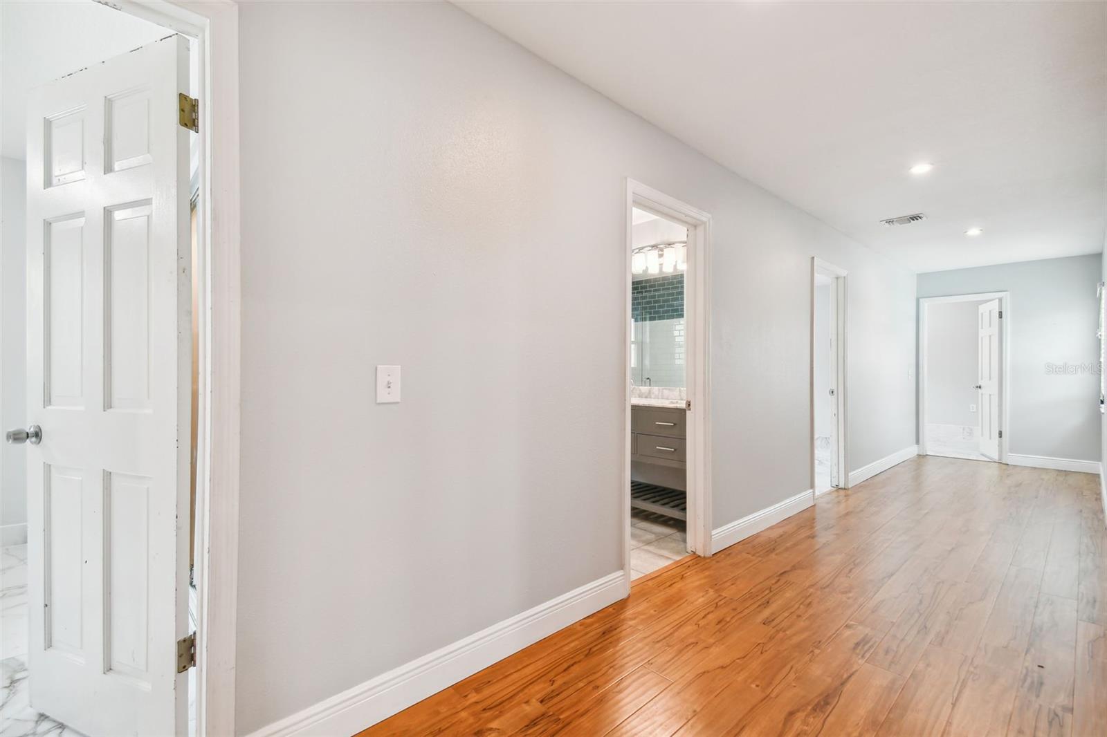 1302 BRANDONWOOD DR