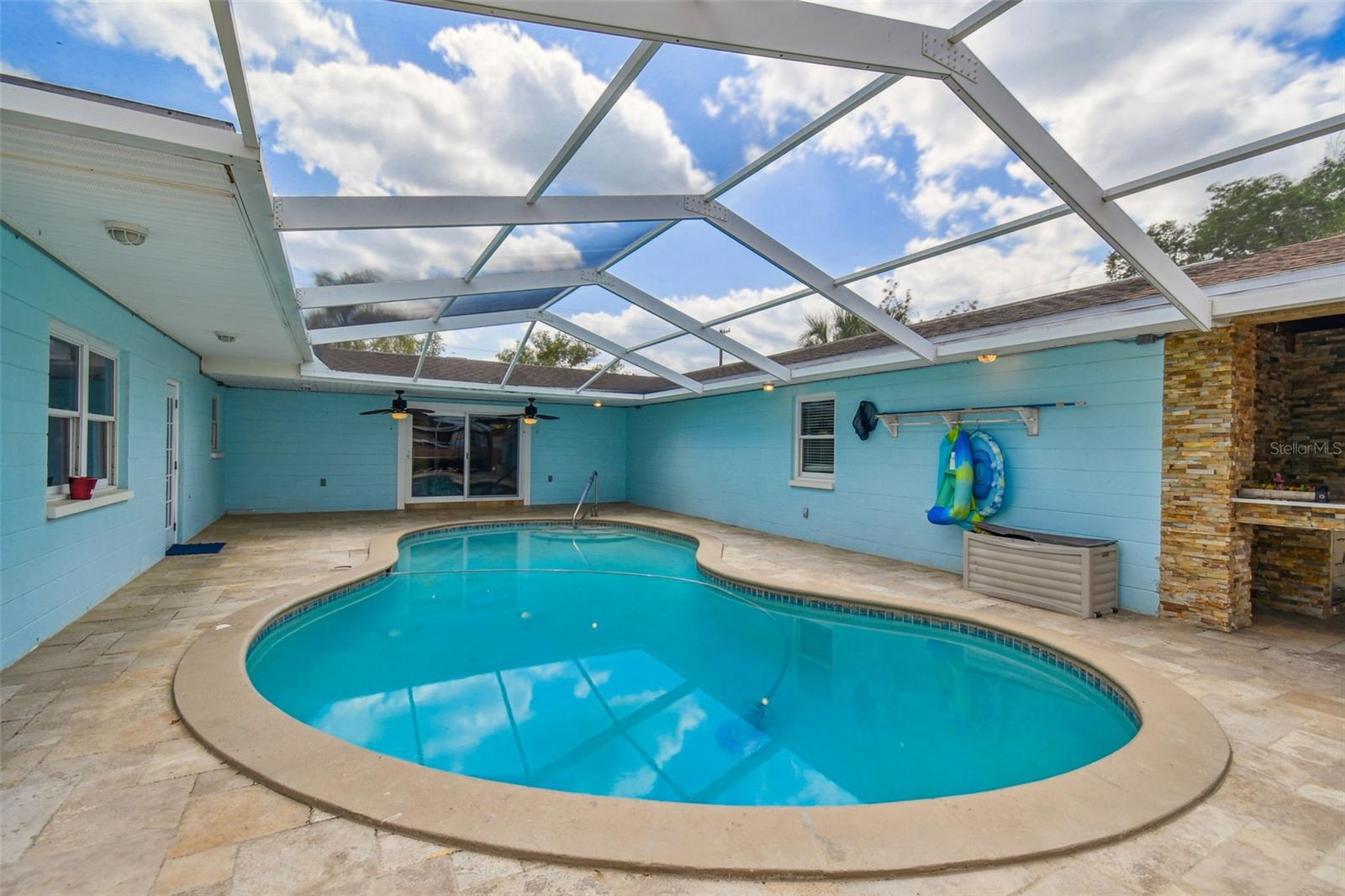 1302 BRANDONWOOD DR