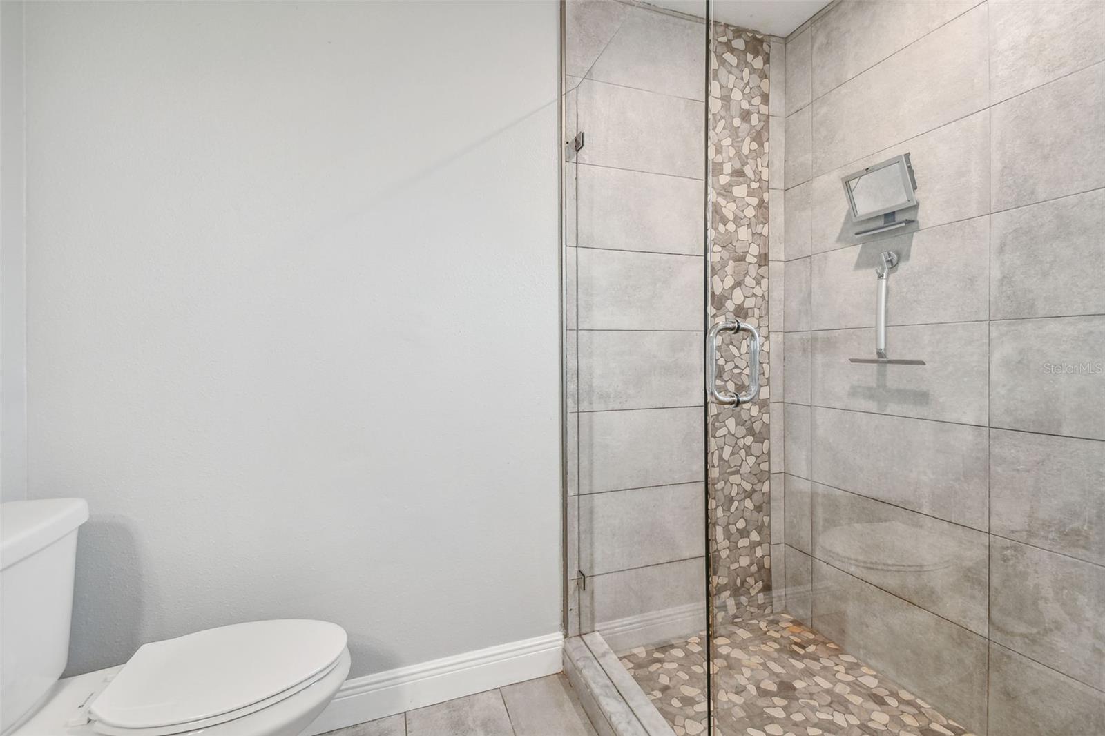 1302 BRANDONWOOD DR