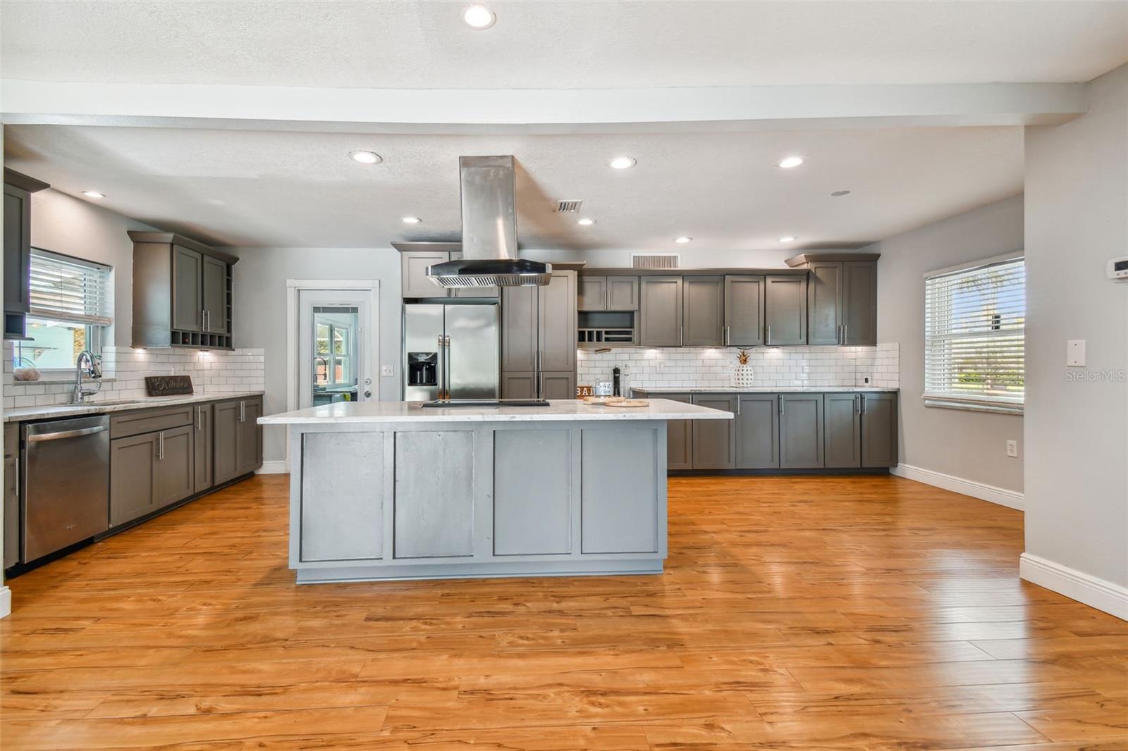 1302 BRANDONWOOD DR