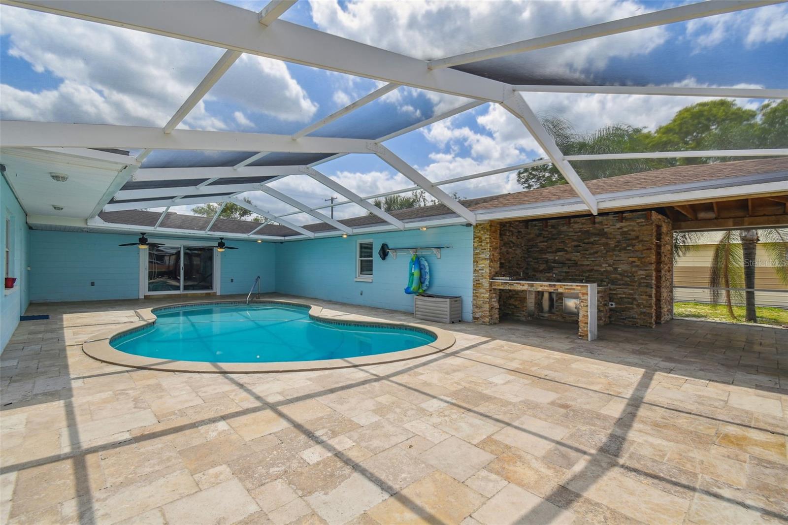 1302 BRANDONWOOD DR
