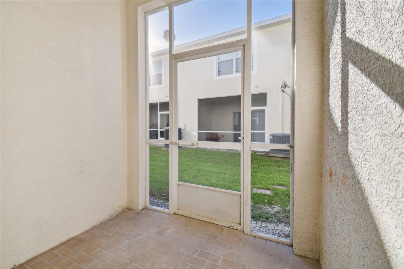 3430 HIGH HAMPTON CIR