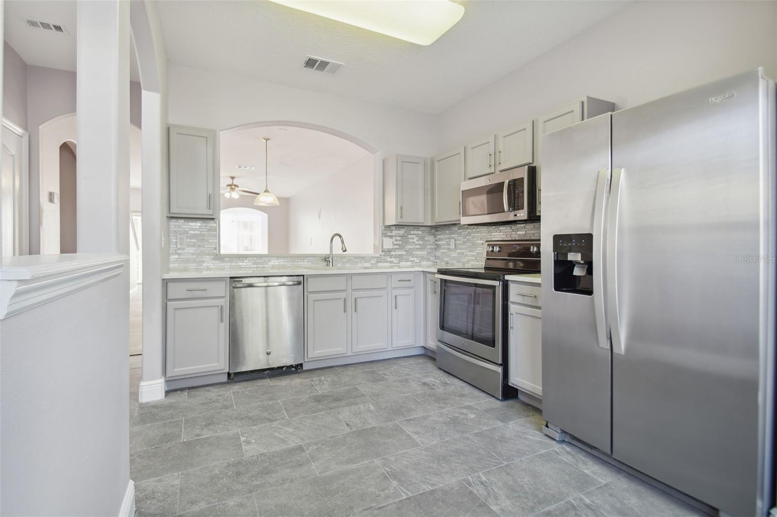 3430 HIGH HAMPTON CIR