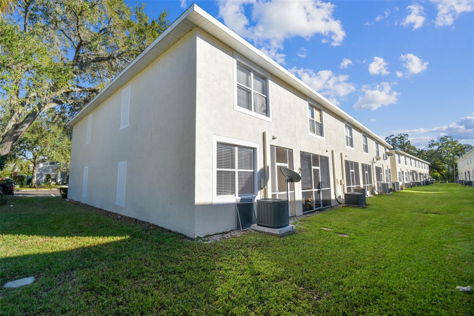 3430 HIGH HAMPTON CIR