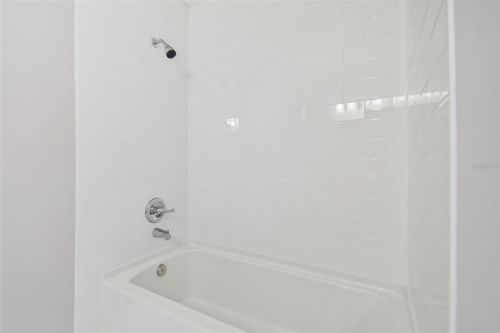 3430 HIGH HAMPTON CIR