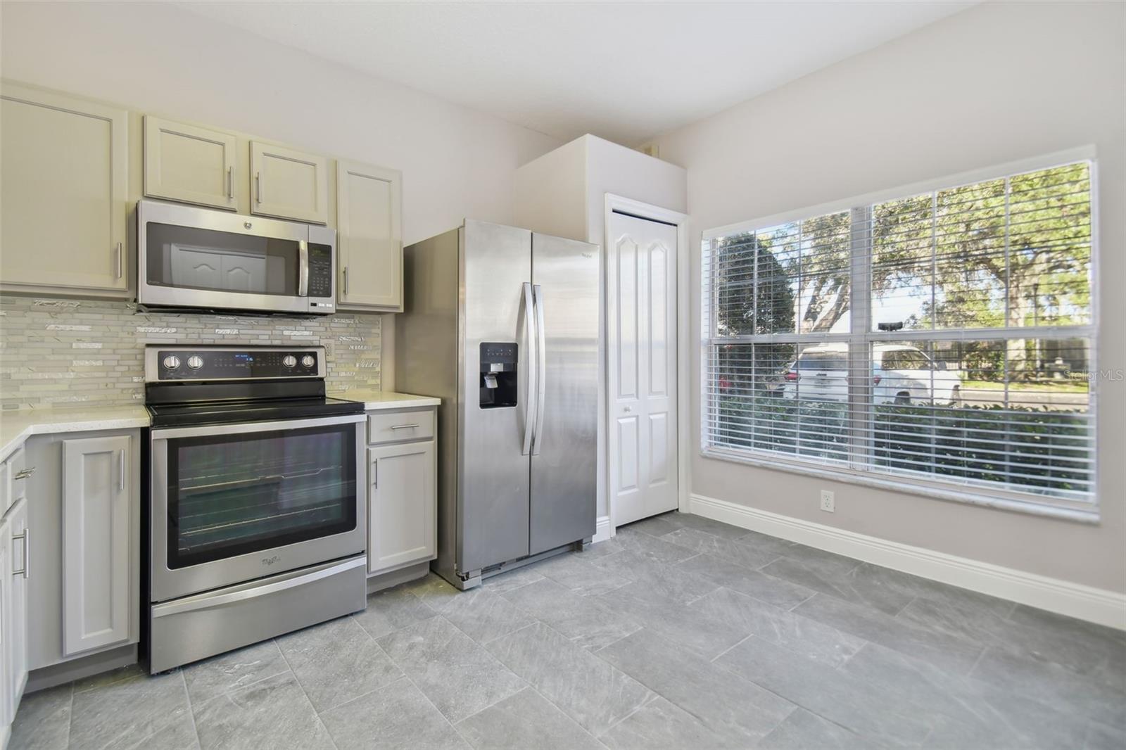 3430 HIGH HAMPTON CIR