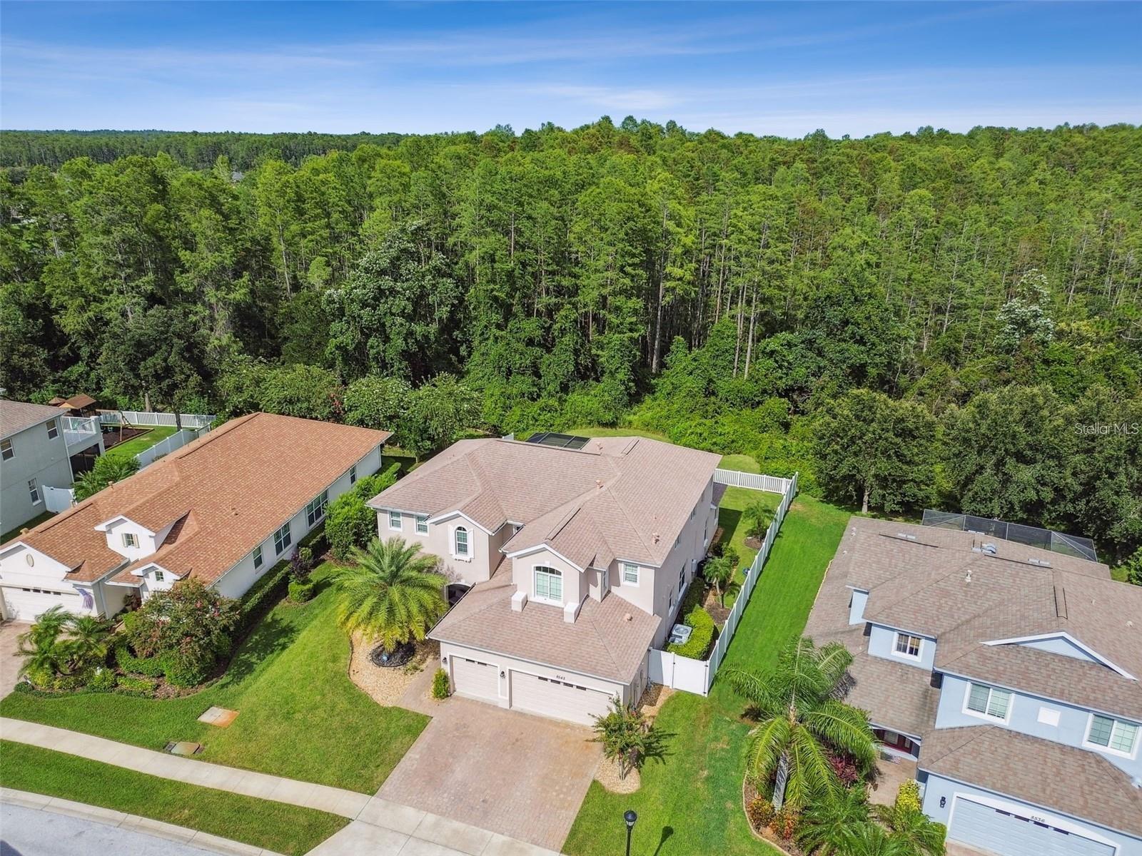 8542 EAGLE BROOK DR