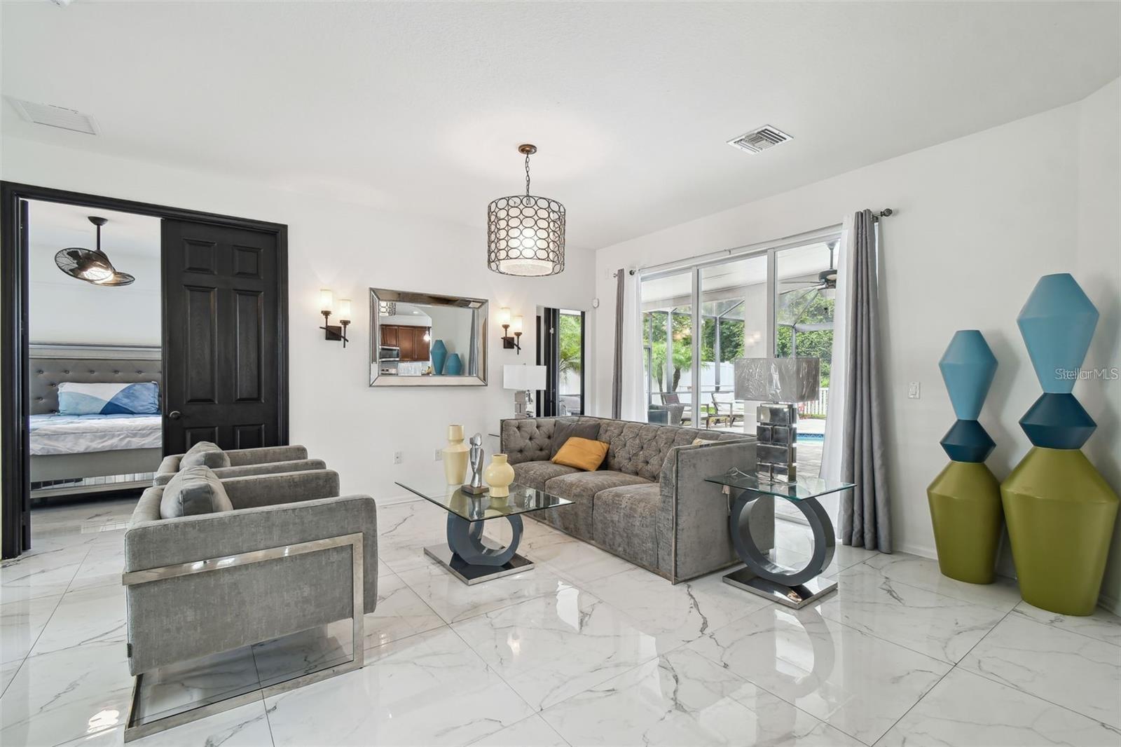 8542 EAGLE BROOK DR