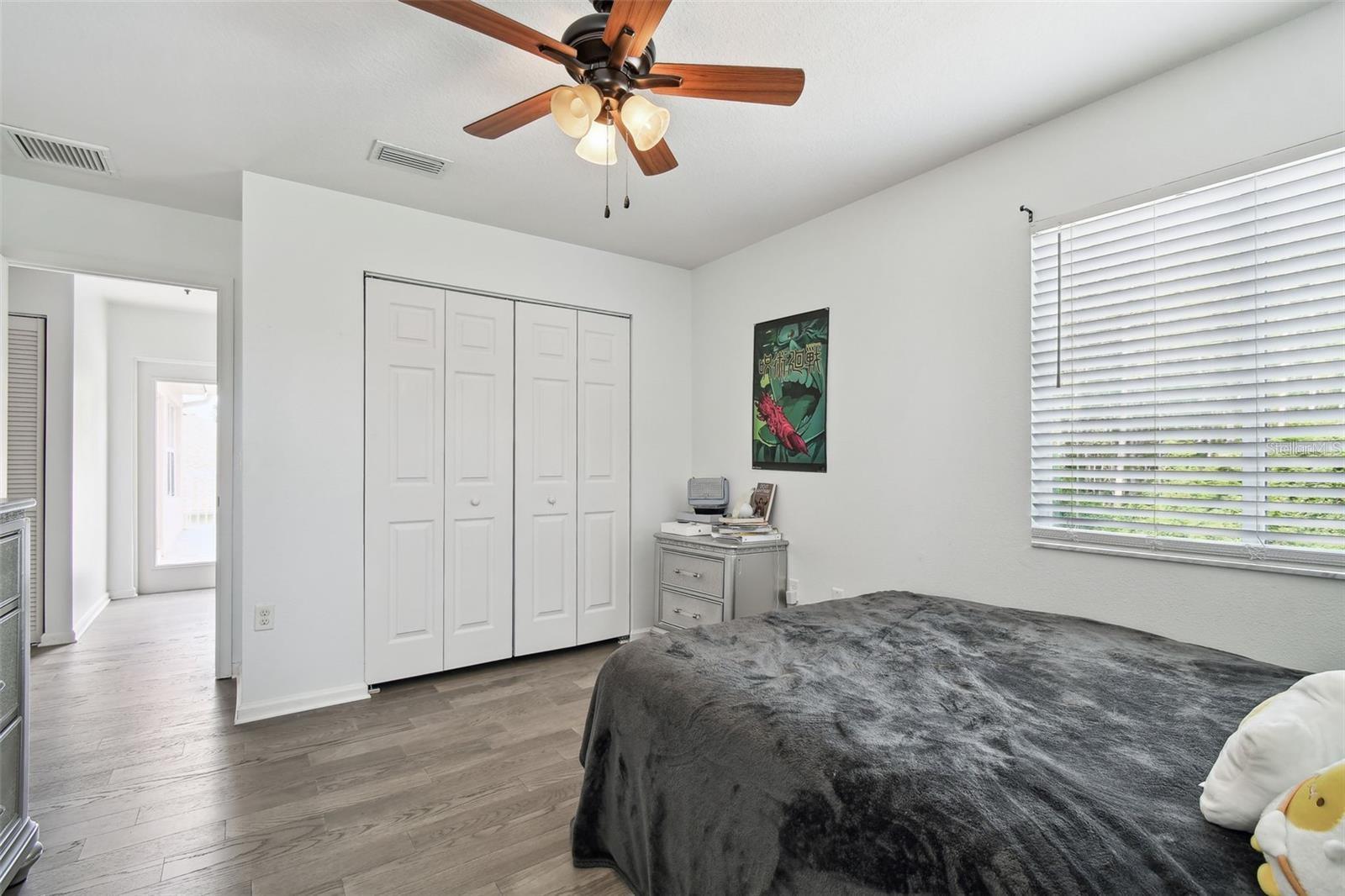 8542 EAGLE BROOK DR