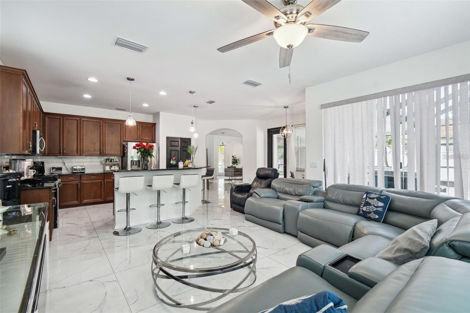 8542 EAGLE BROOK DR