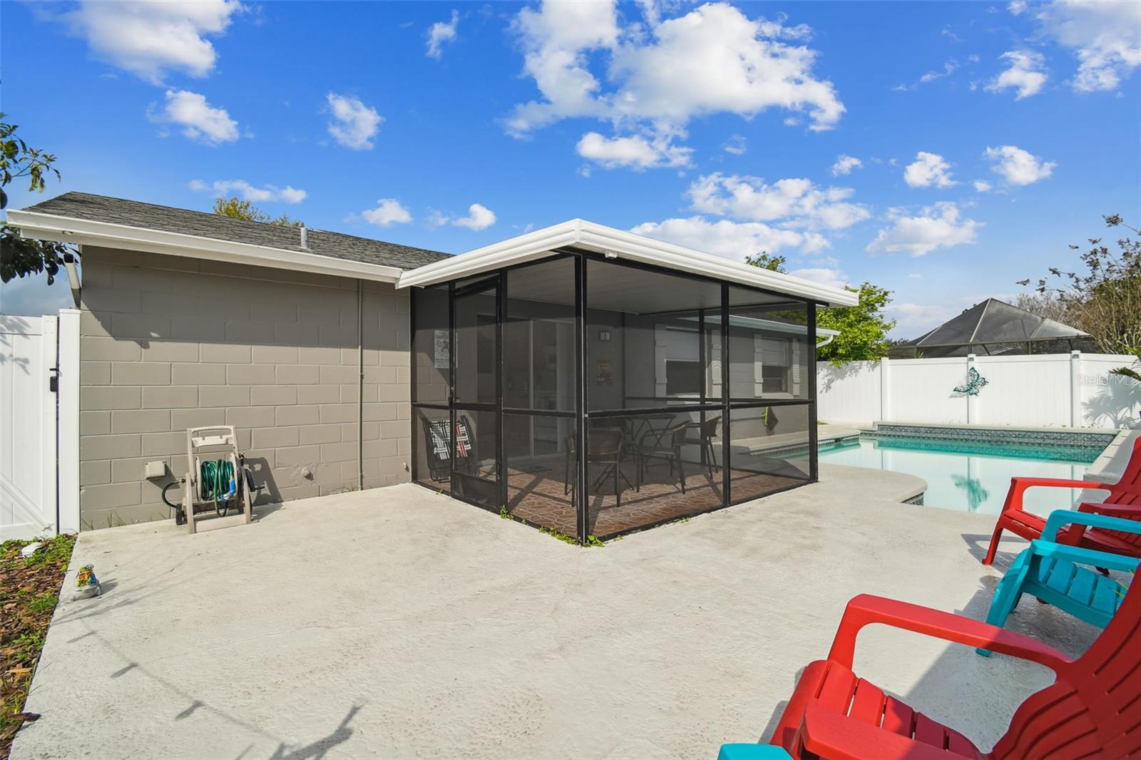 7607 WOODLAND OAKS CT