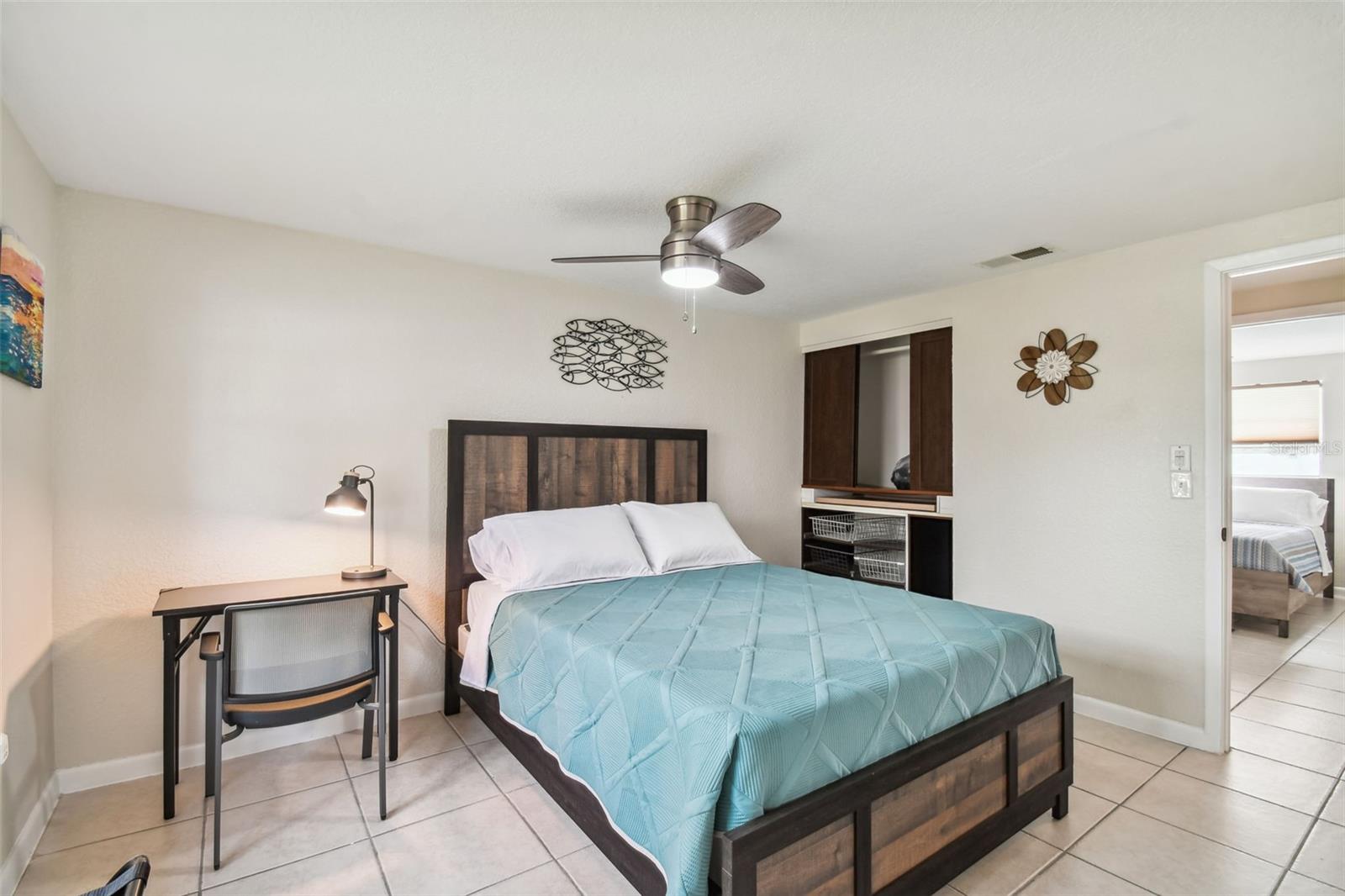 7607 WOODLAND OAKS CT