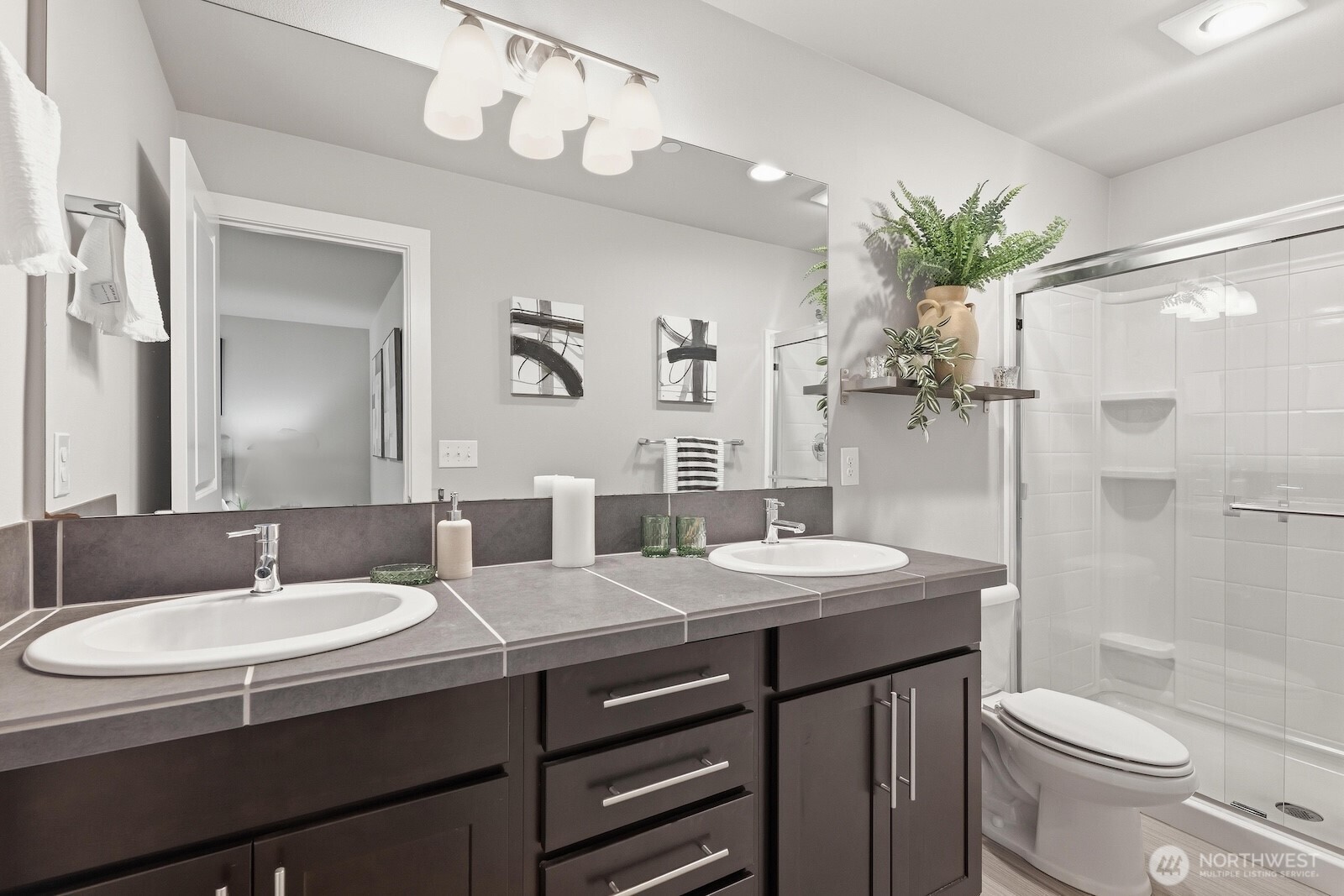 16201 Meadow Road Unit: H4