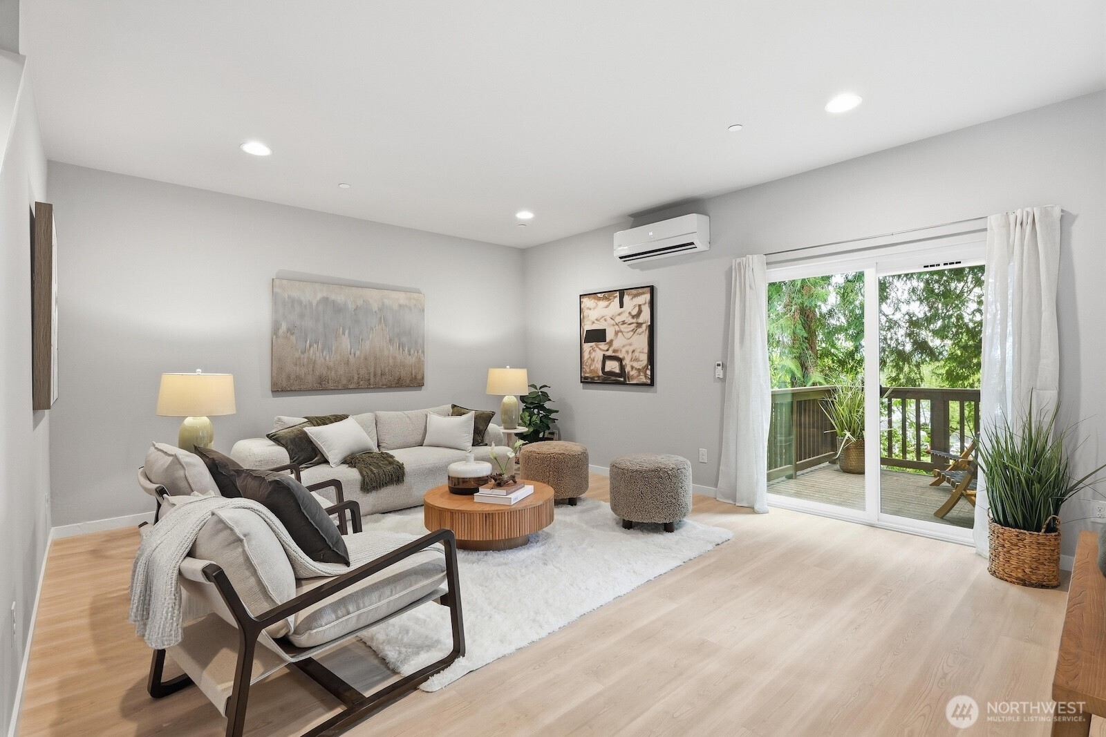16201 Meadow Road Unit: H4
