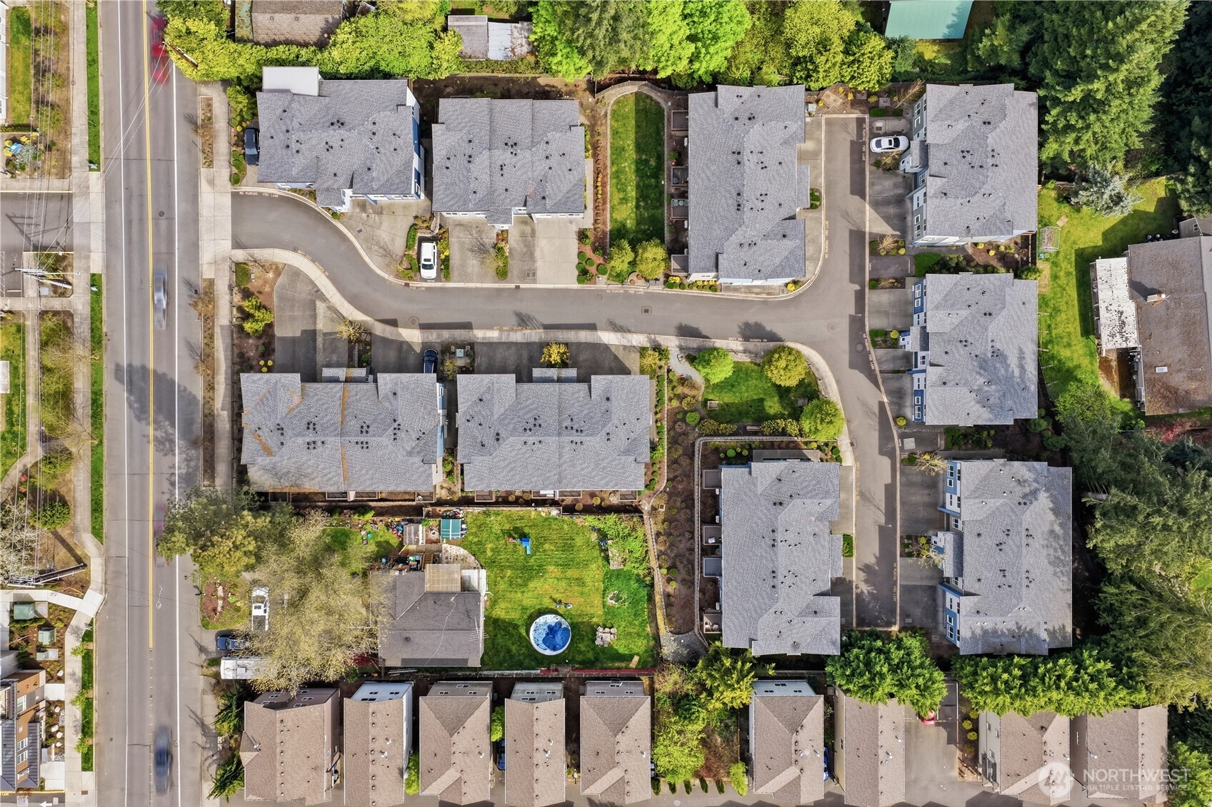 16201 Meadow Road Unit: H4