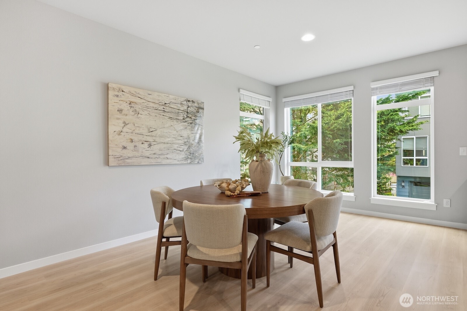 16201 Meadow Road Unit: H4