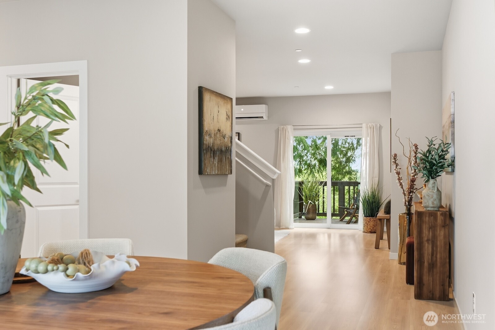 16201 Meadow Road Unit: H4