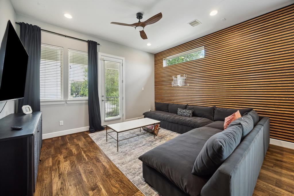 1412 Cleburne Street