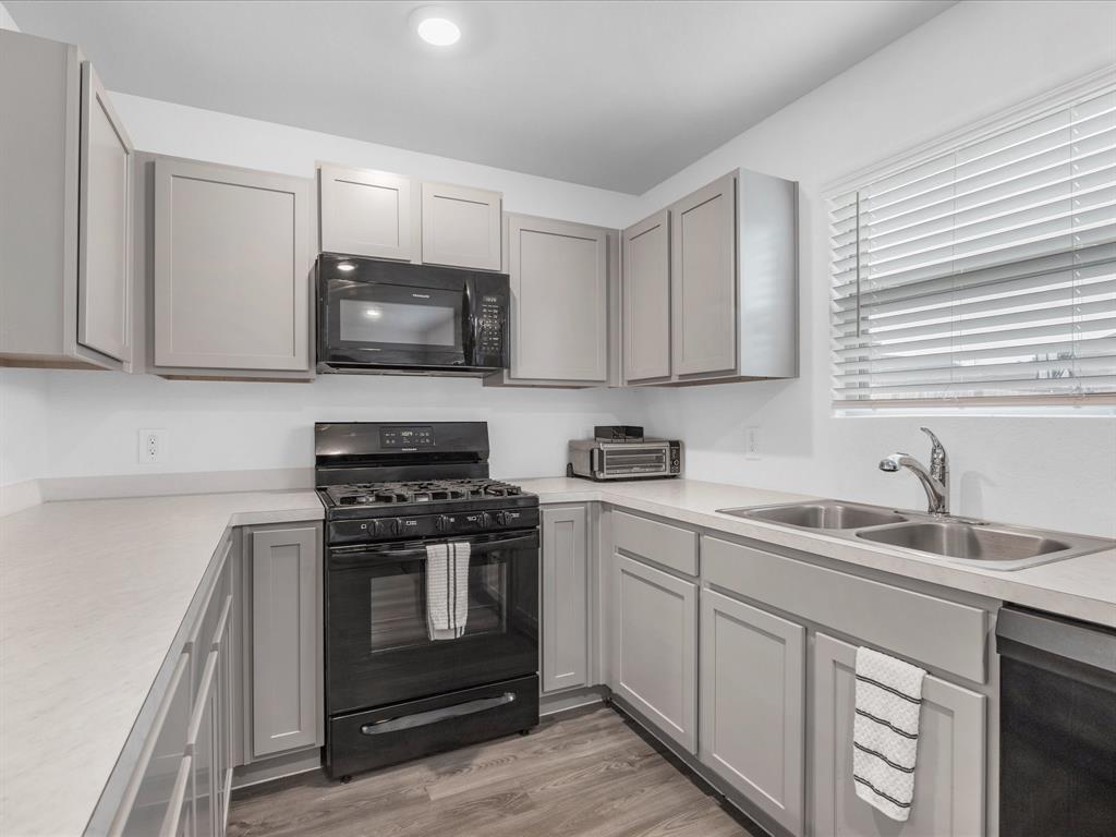 1202 Silver Fir Court