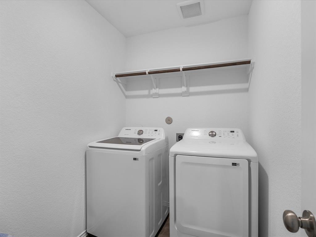 1202 Silver Fir Court