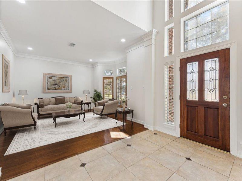 11404 Island Manor Street