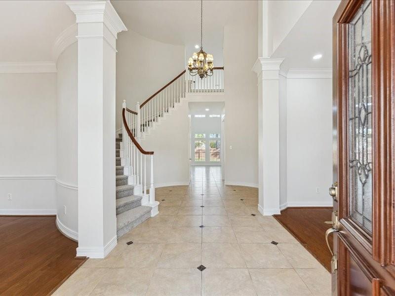 11404 Island Manor Street