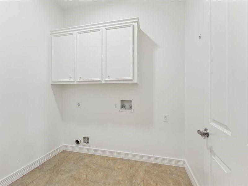 11404 Island Manor Street