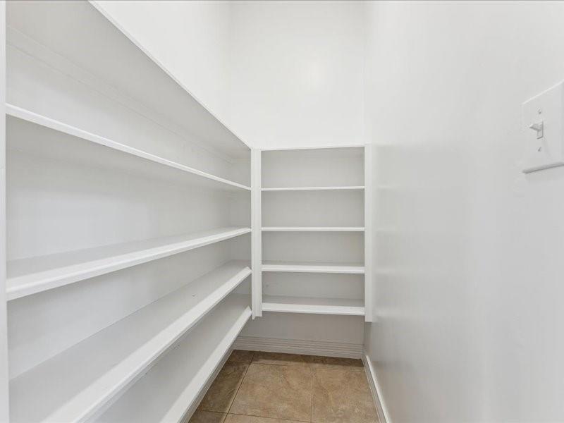 11404 Island Manor Street