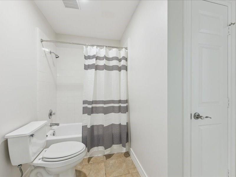 11404 Island Manor Street