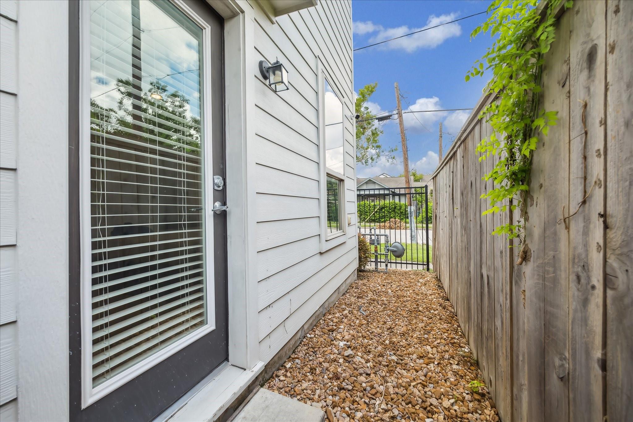 1412 Cleburne Street