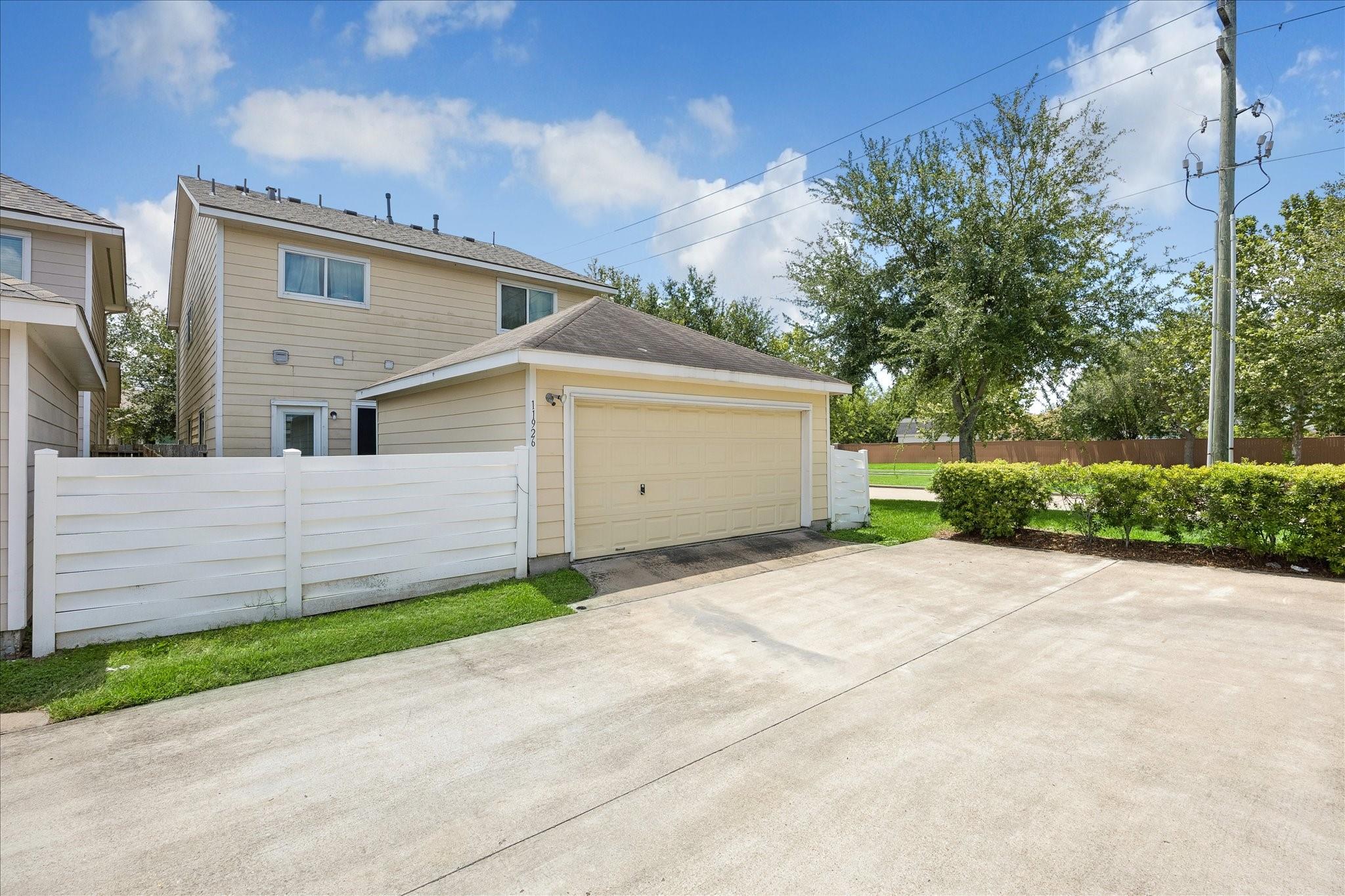 11926 Jelicoe Drive
