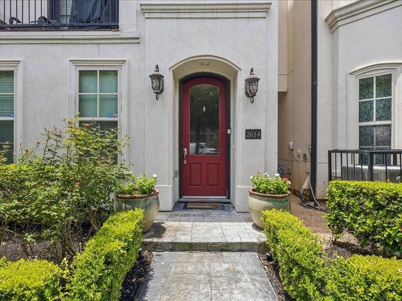 2614 Capitol Street