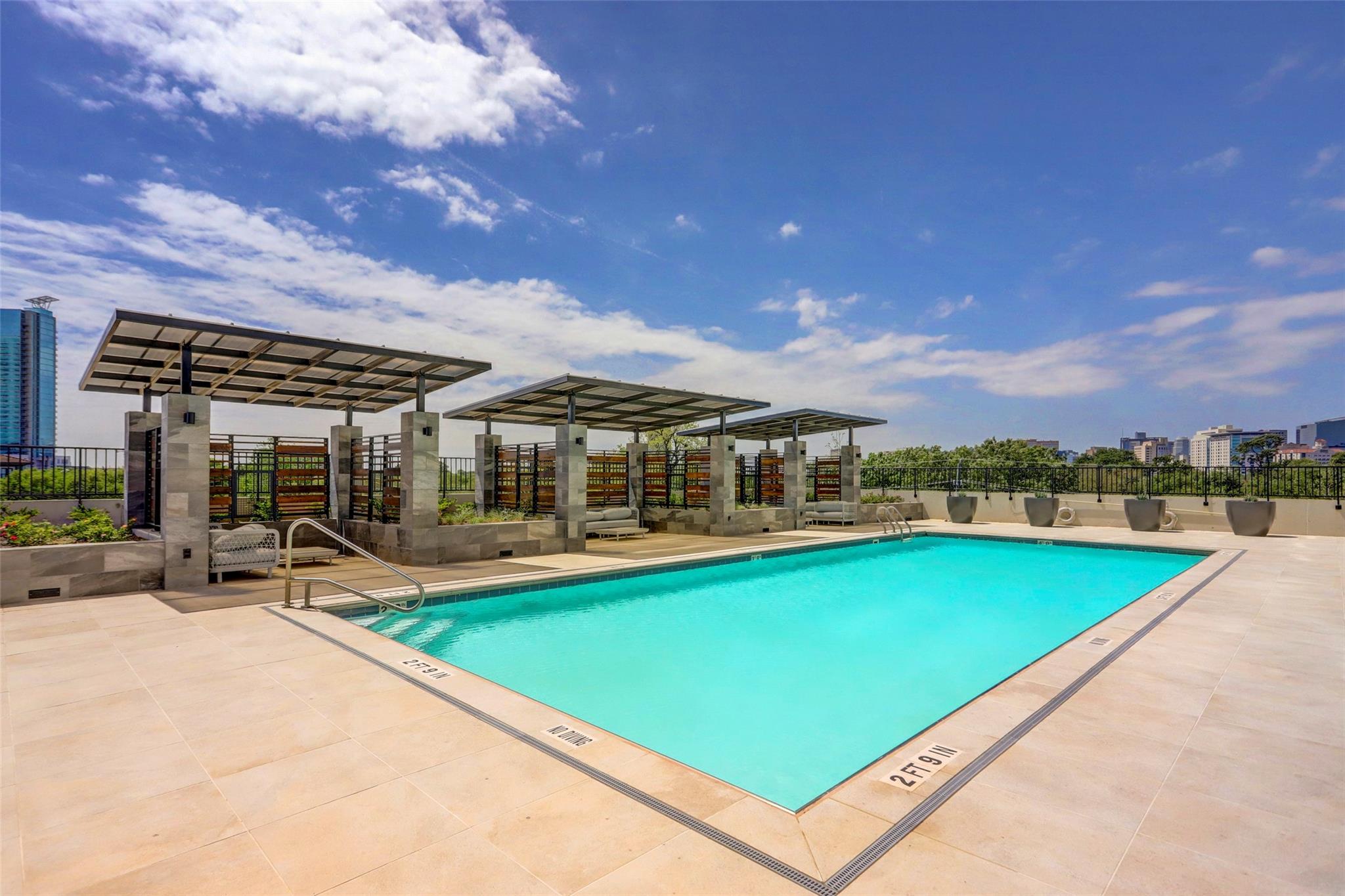 1701 Hermann Drive # 17A