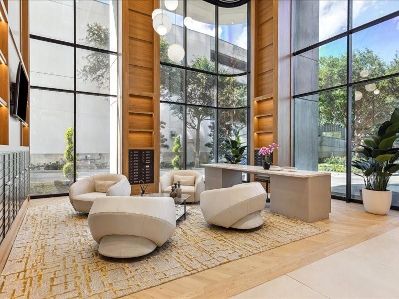 1701 Hermann Drive # 17A