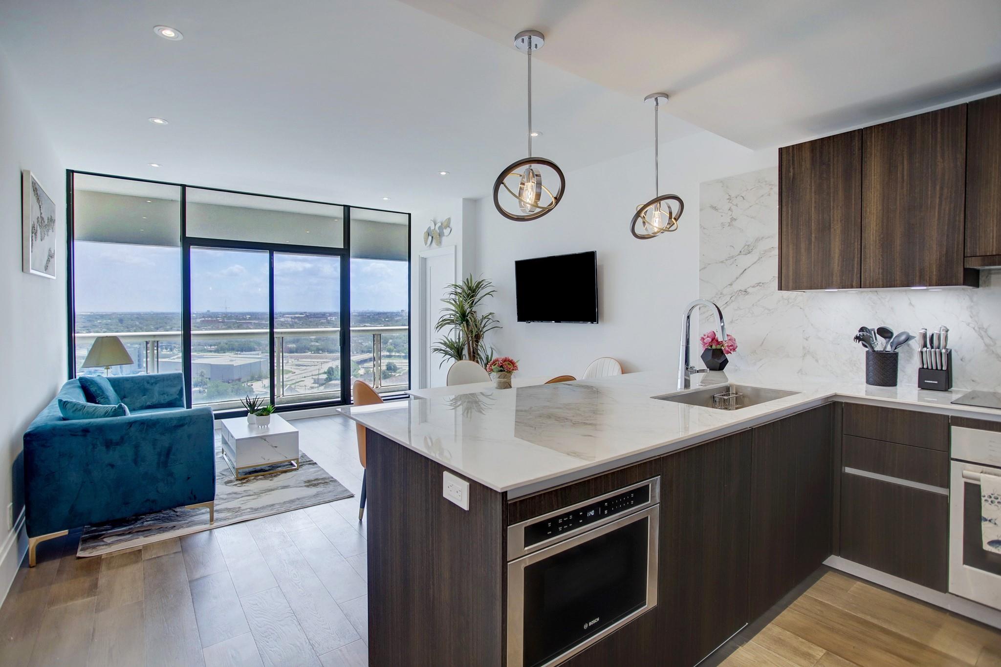 1701 Hermann Drive # 17A