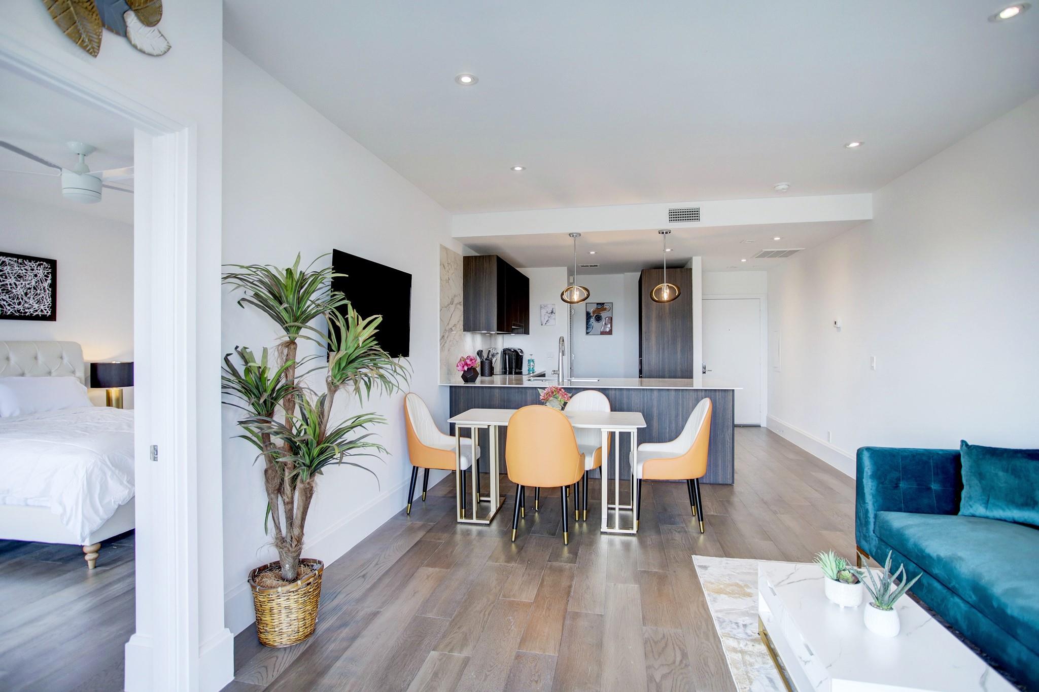 1701 Hermann Drive # 17A